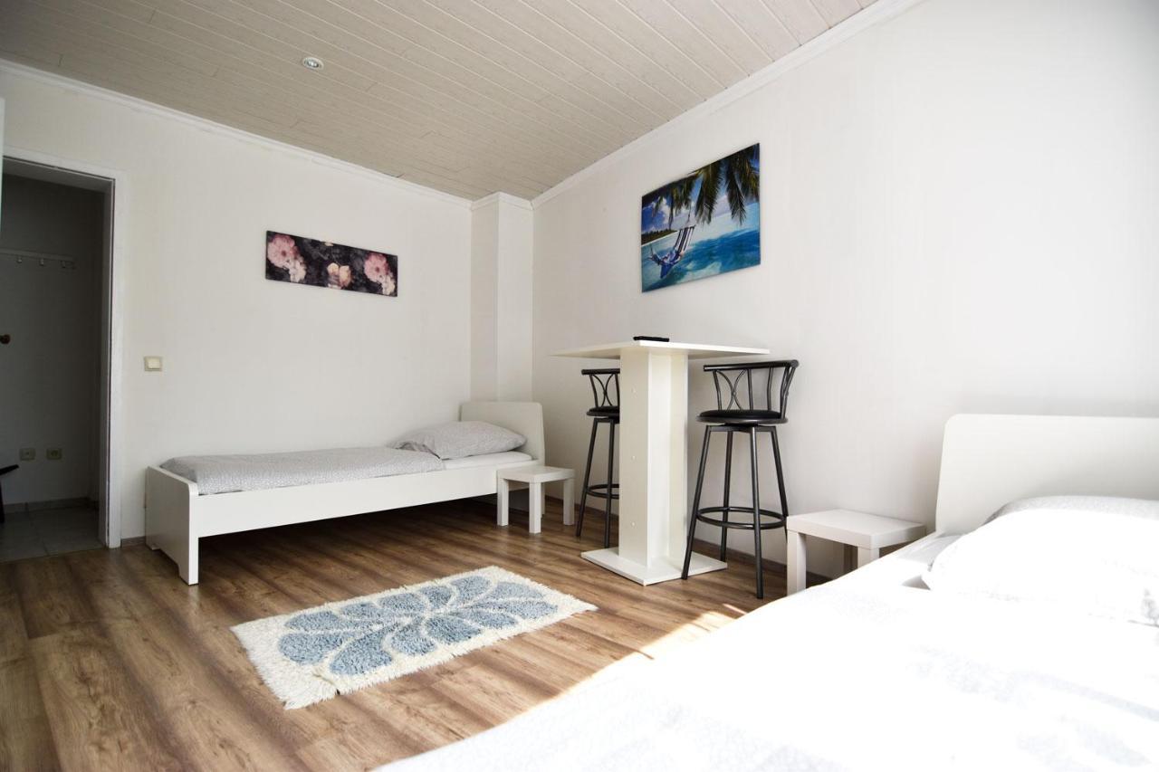 Cozy Worker Apartments Niederkassel Luaran gambar
